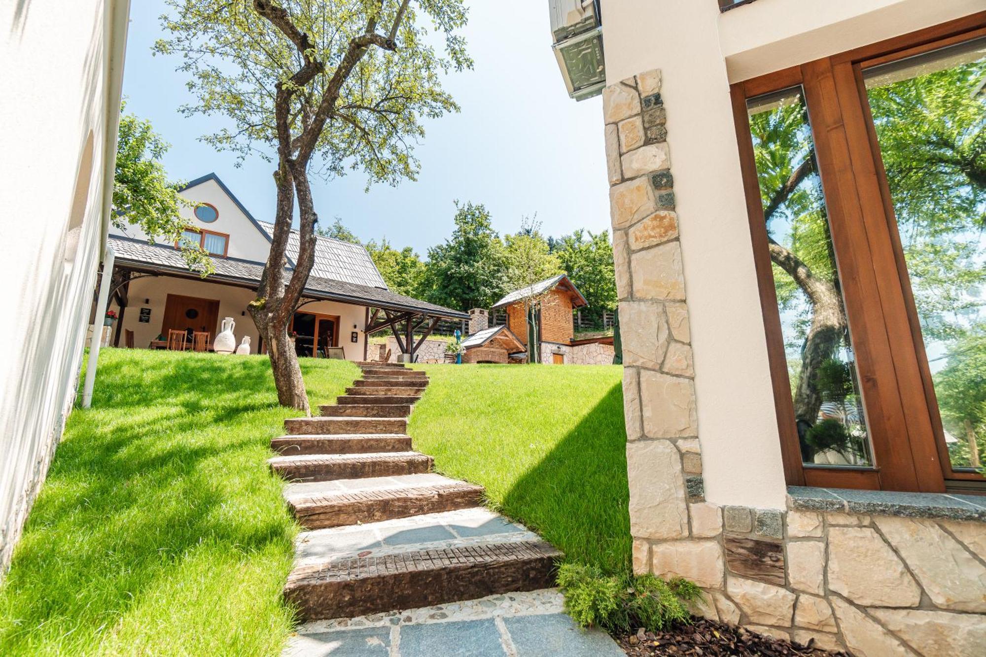 Toplik Village Resort Lukavica Dış mekan fotoğraf